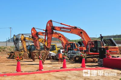 建平縣舉辦萬(wàn)噸級(jí)秸稈生物質(zhì)綜合循環(huán)利用項(xiàng)目奠基儀式_財(cái)經(jīng)_網(wǎng)